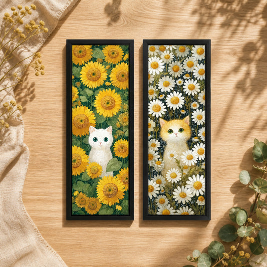 Kit 2 Quadros Verticais Gatos entre Girassóis e Margaridas — cenário decorativo