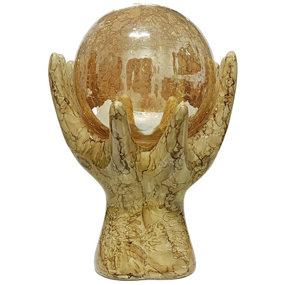 Escultura Decorativa Mãos com Esfera Âmbar NOXHome | Cerâmica Marmorizada Moderna