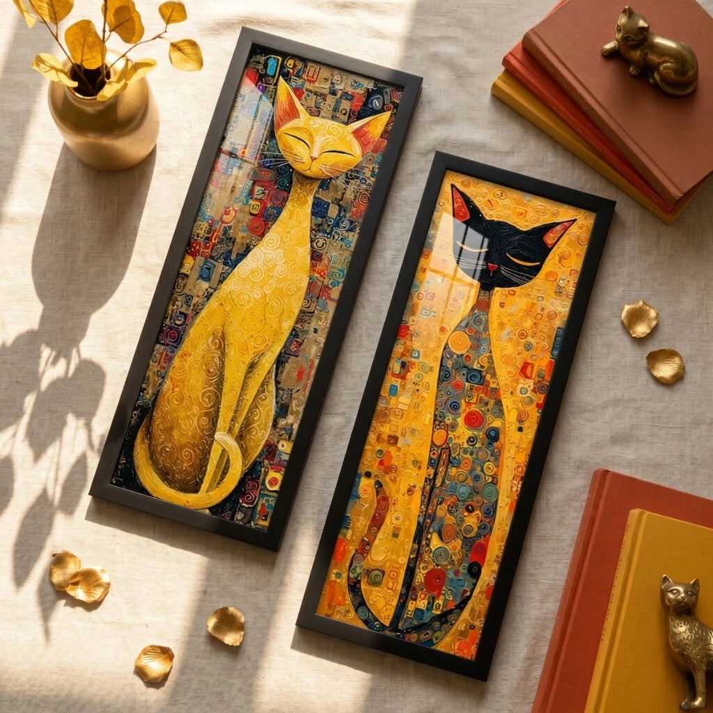 Kit 2 Quadros Verticais Gatos Klimt Dourado 18x45 cm com Moldura e Vidro — composição principal